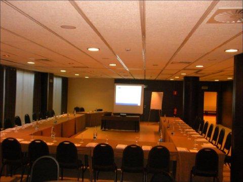 Hotel Azz Pamplona Norte 4*