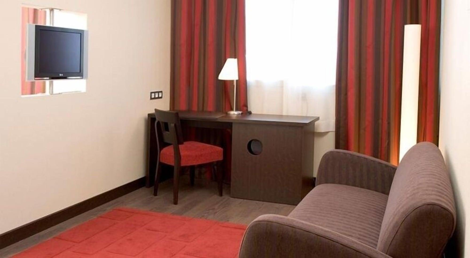 Azz Pamplona Norte 4*