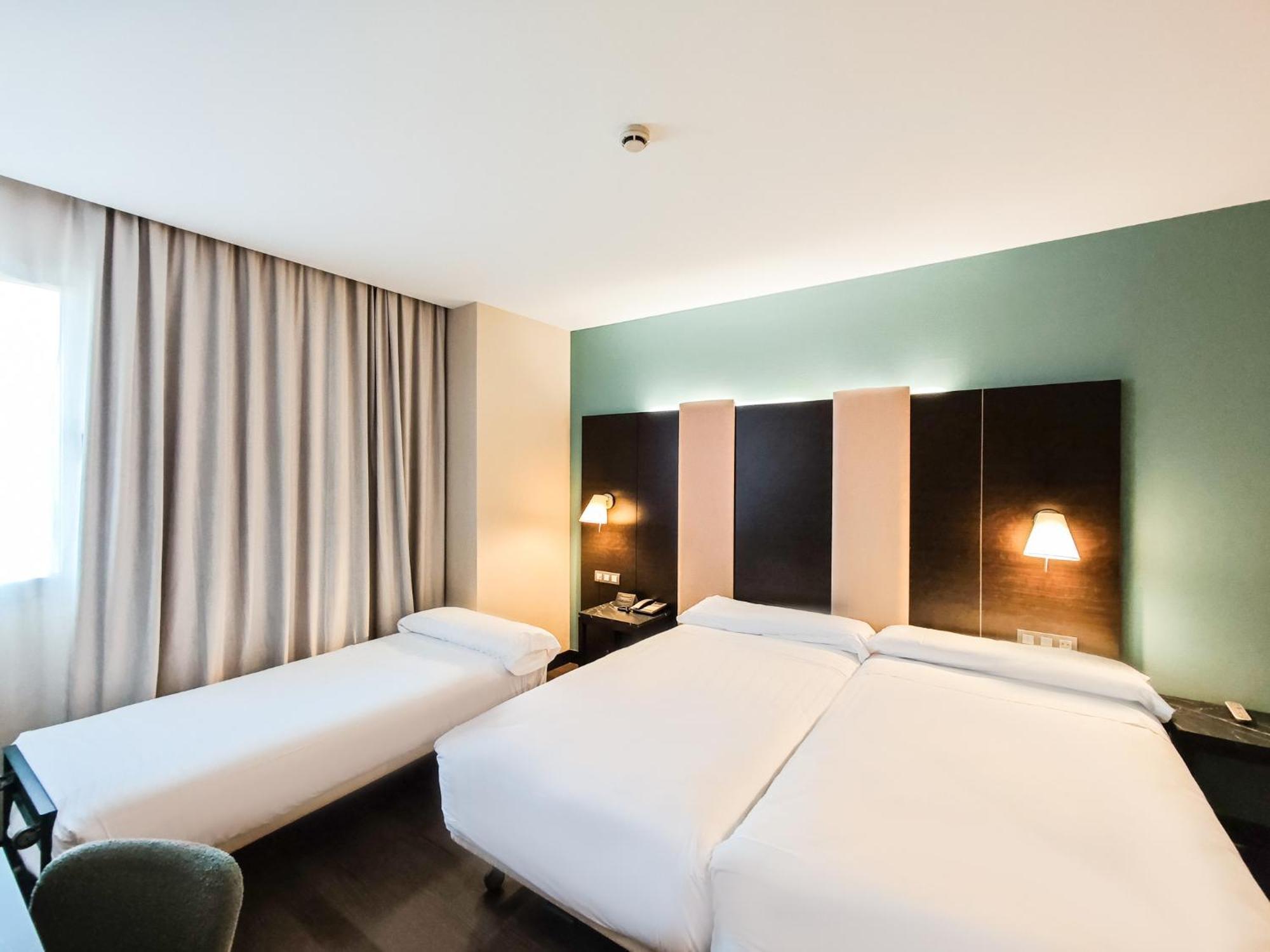 Hotel Azz Pamplona Norte