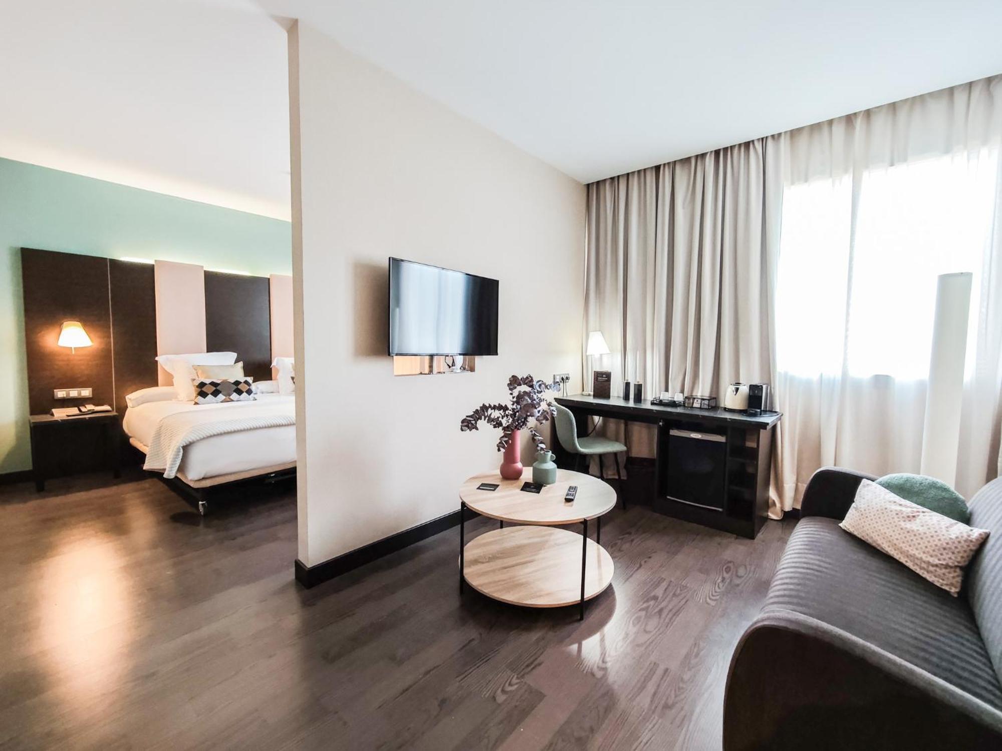 Hotel Azz Pamplona Norte 4*